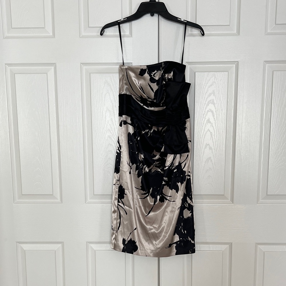White House Black Market Black and Silver Strapless Floral Fitted Cocktail Dress